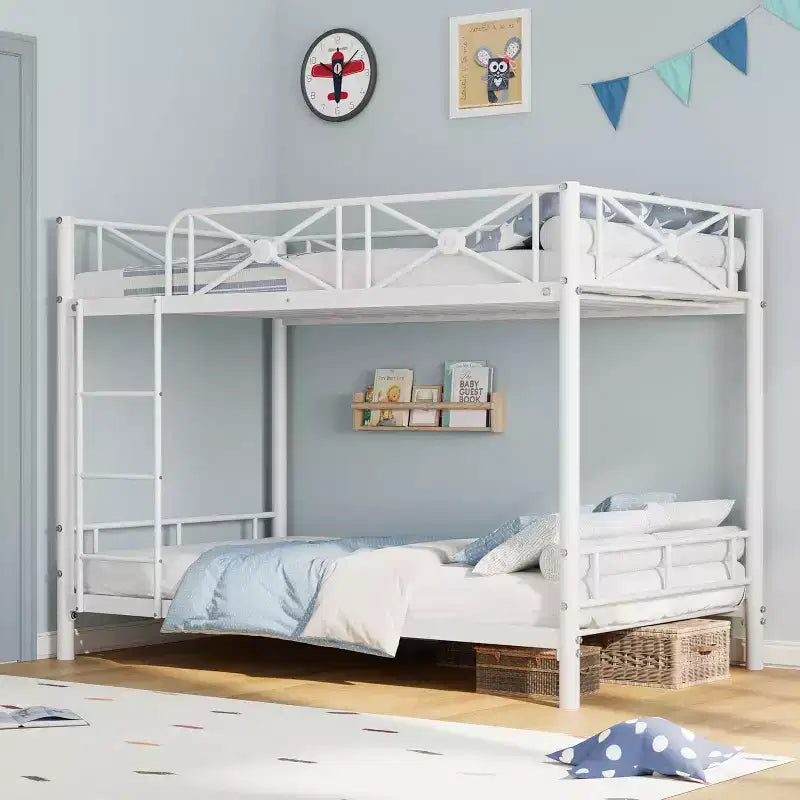 Letto a castello in metallo a due piazze, letti a castello industriali resistenti con sponde di sicurezza e design salvaspazio, letto in acciaio per scuola, camera da letto